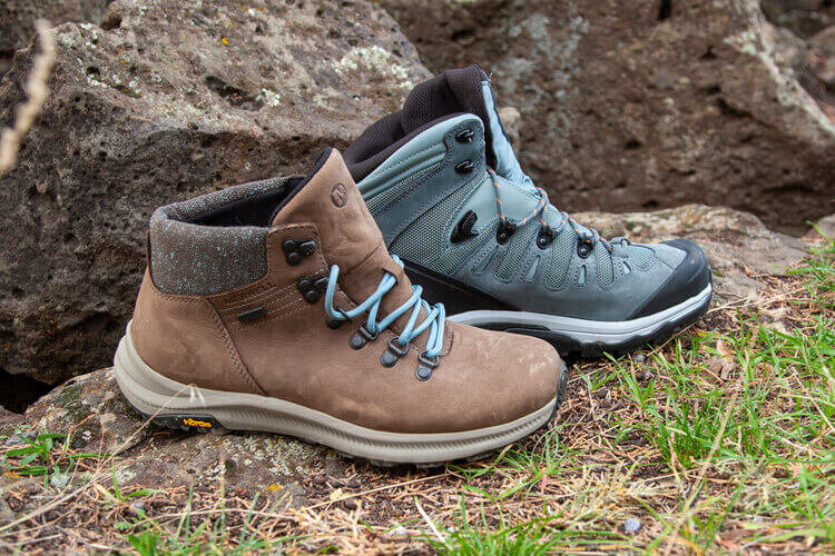 Comparing the lightweight Merrell Ontario Mid WP to the heavy-duty Salomon Quest 4D 3 GTX.