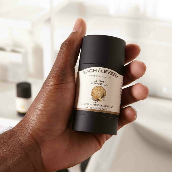 The Essential Guide: Switching to An Aluminum-Free Deodorant